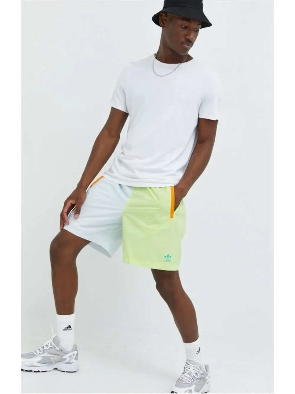 MWT Adidas Original Color Block Mens Shorts White Blue 7